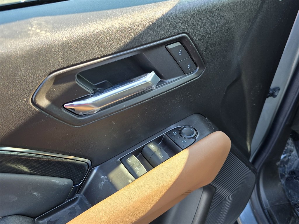 New 2025 GMC Canyon AT4 w/ Nightfall Edition image 12