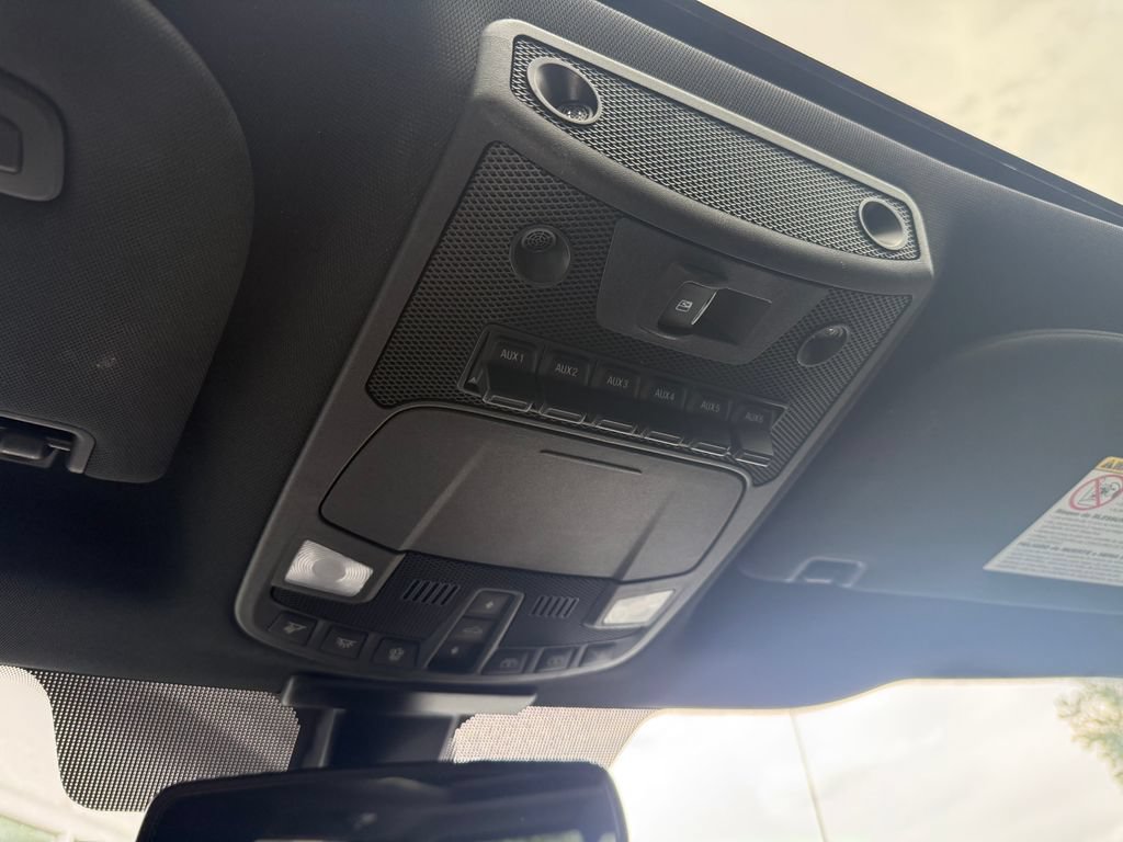 Used 2019 Ford F350 Platinum w/ Platinum Ultimate Package AWD/4WD image 29