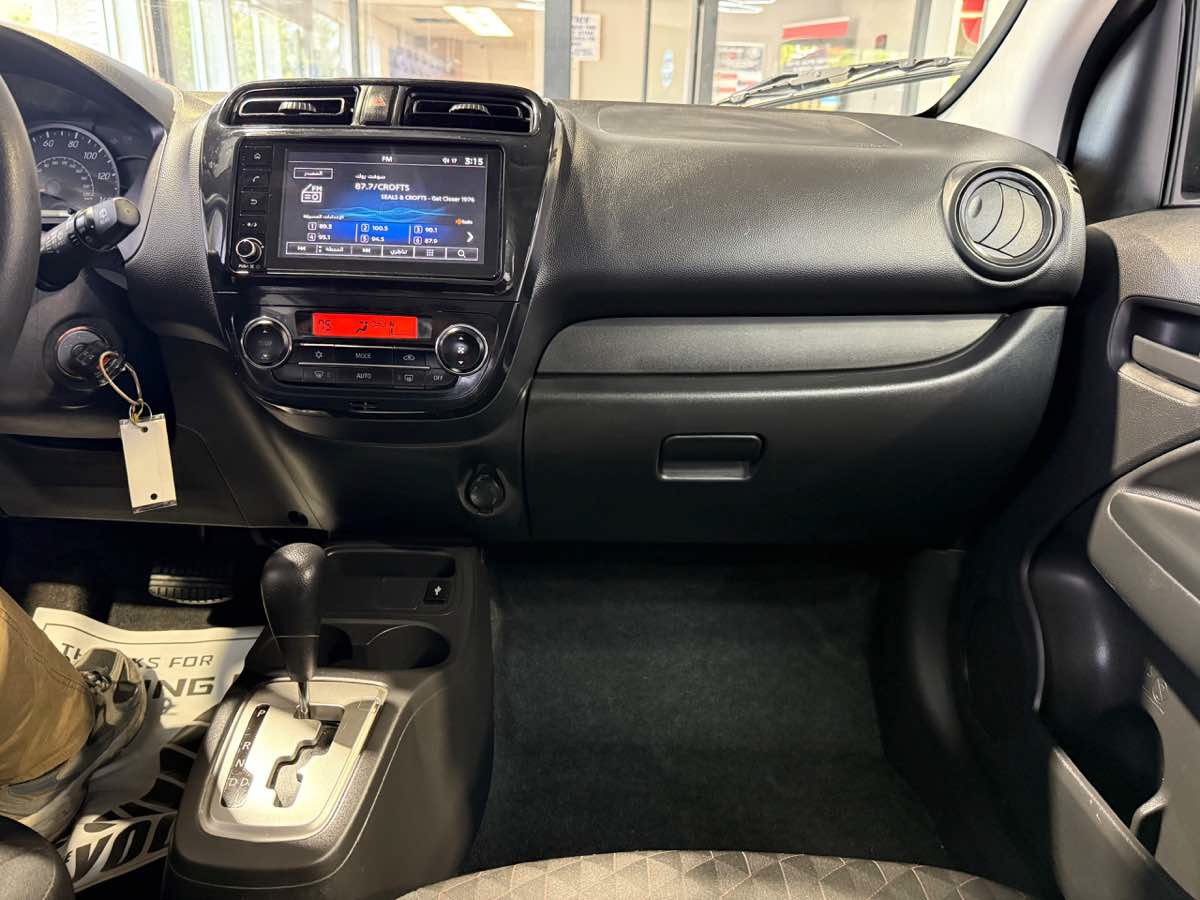Used 2024 Mitsubishi Mirage ES FWD image 12