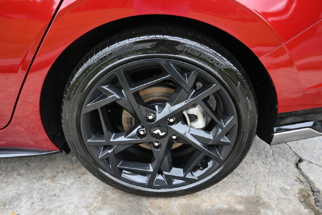 Used 2025 Hyundai Elantra N Line FWD image 13