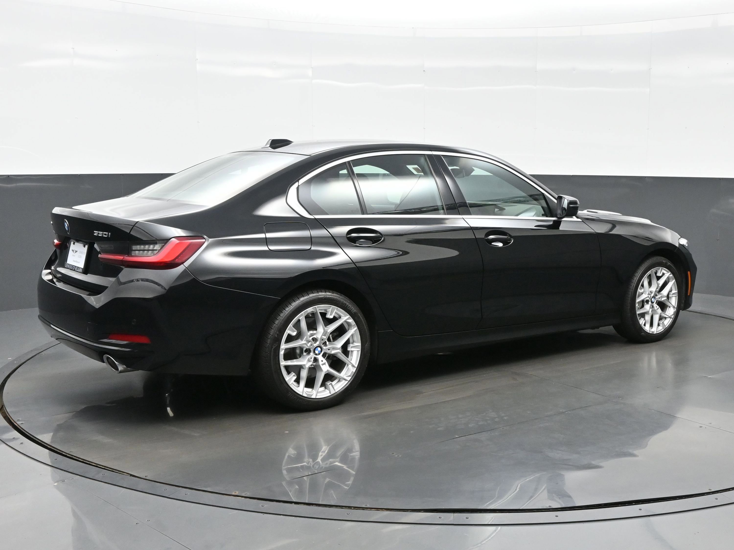 Used 2025 BMW 330i xDrive Sedan image 6