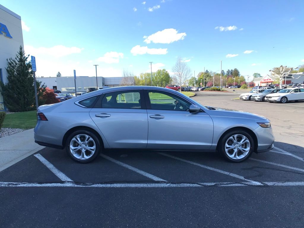Used 2023 Honda Accord LX image 16