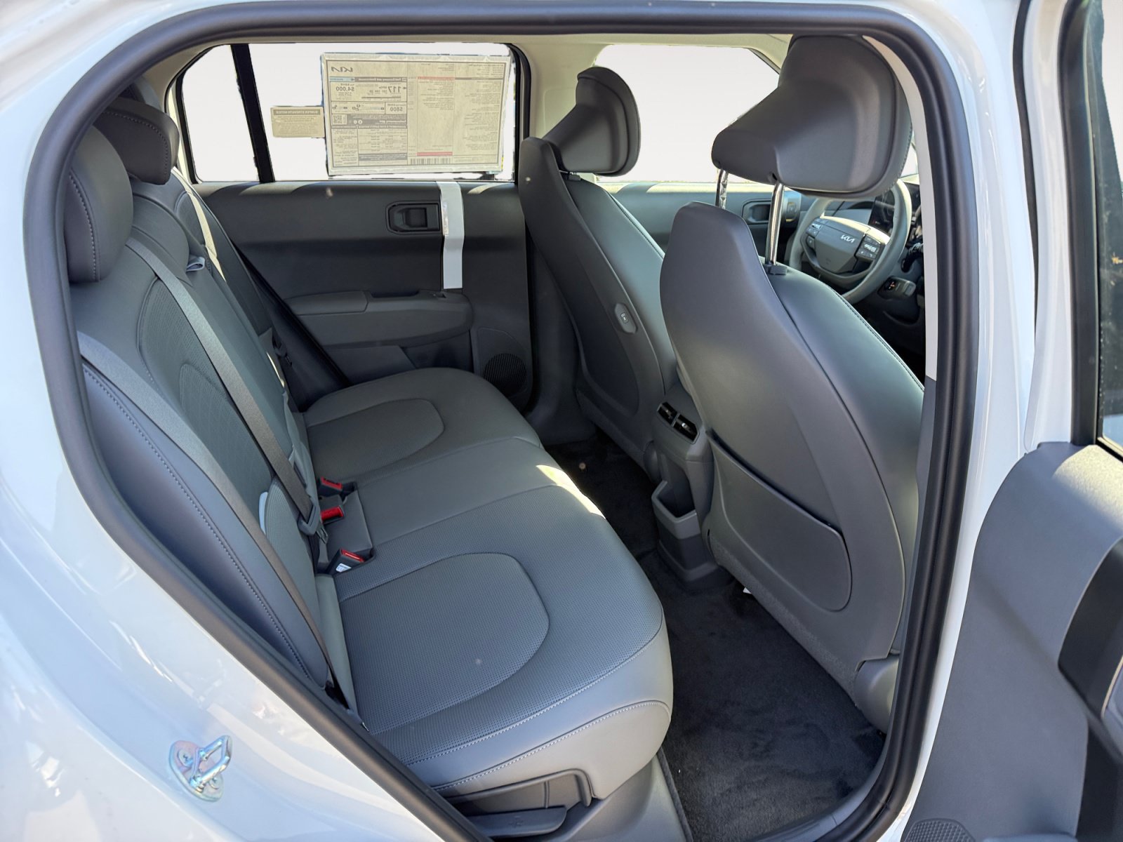 New 2027 Kia EV3 Wind FWD image 18