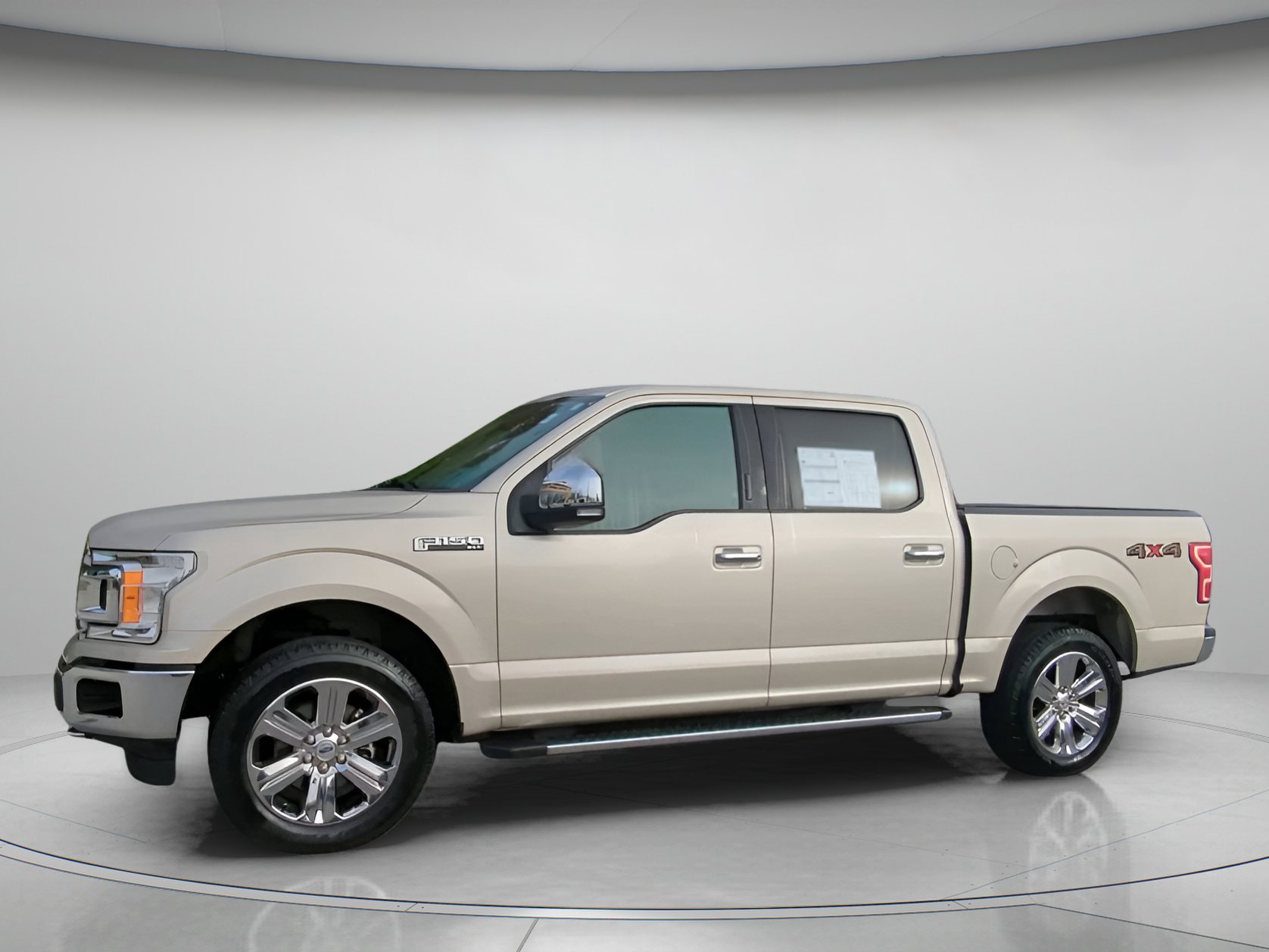 Certified 2018 Ford F150 XLT w/ Equipment Group 302A Luxury image 13