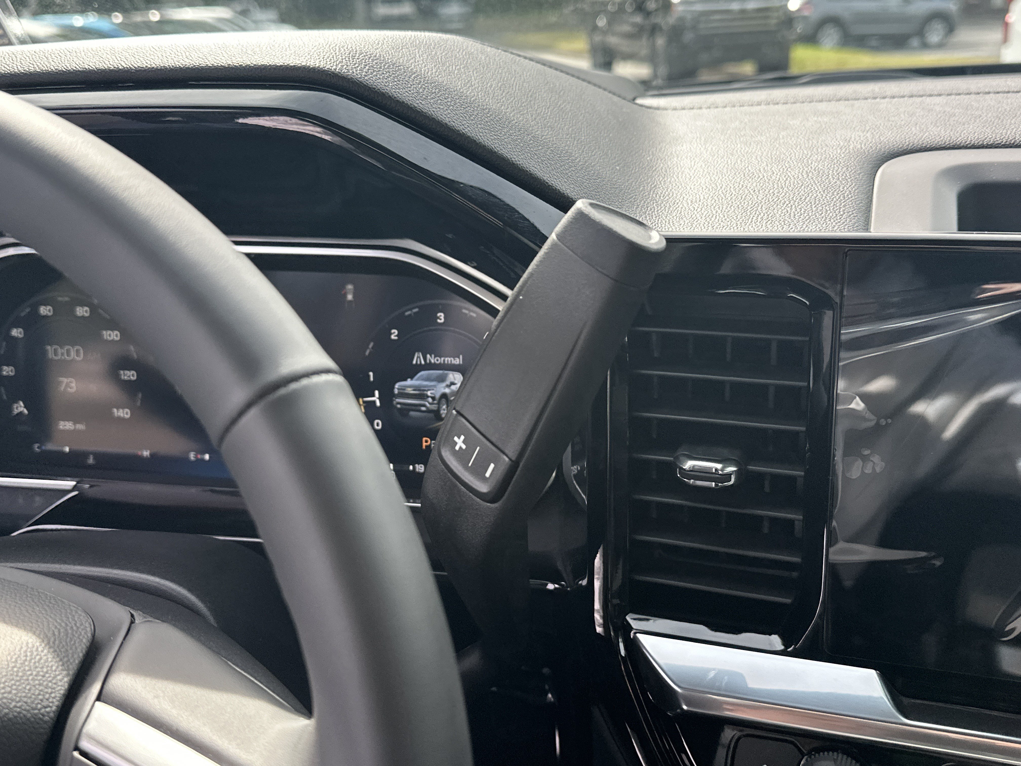 Certified 2026 Chevrolet Silverado 1500 LT RWD image 31