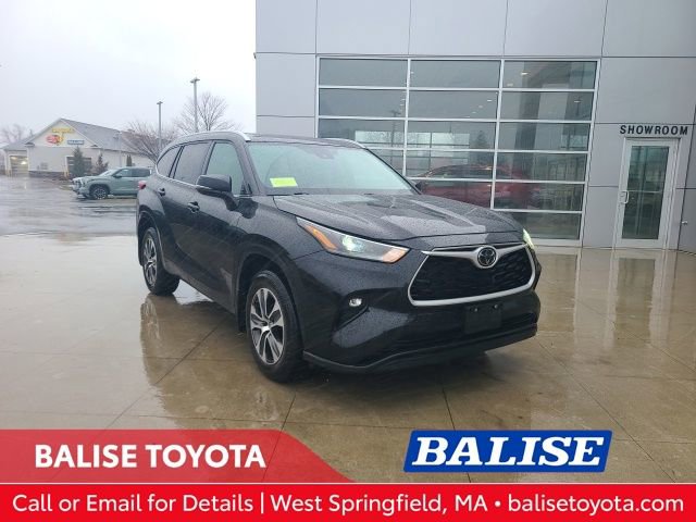 Used 2024 Toyota Highlander XLE video 1