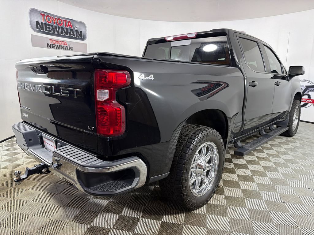 Used 2023 Chevrolet Silverado 1500 LT w/ Z71 Off-Road Package image 3