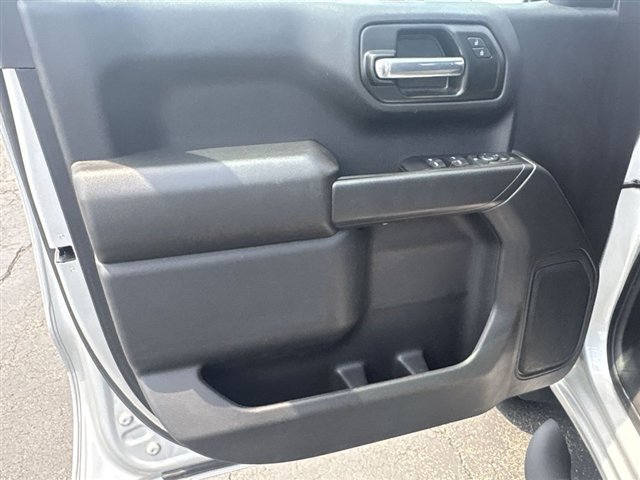 Certified 2022 Chevrolet Silverado 1500 Custom Trail Boss w/ LPO, Dark Essentials Package AWD/4WD image 21
