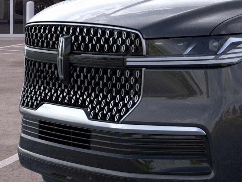 New 2026 Lincoln Navigator Reserve AWD/4WD image 17