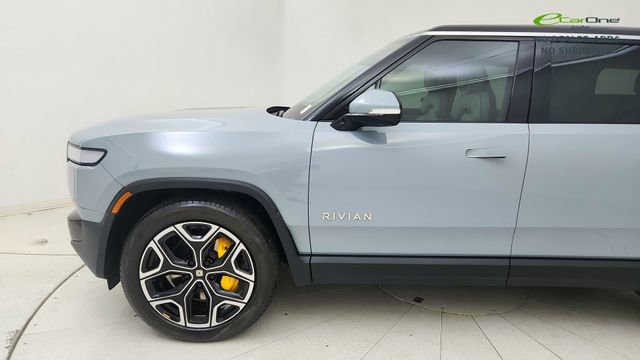 Used 2024 Rivian R1S Adventure AWD/4WD image 9