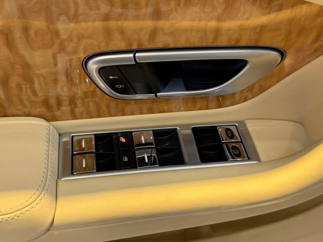 Used 2015 Bentley Continental GT image 30