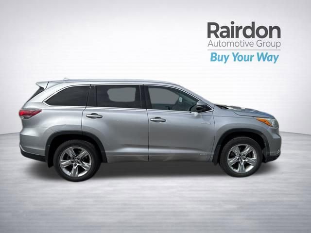 Used 2016 Toyota Highlander Limited Platinum image 10