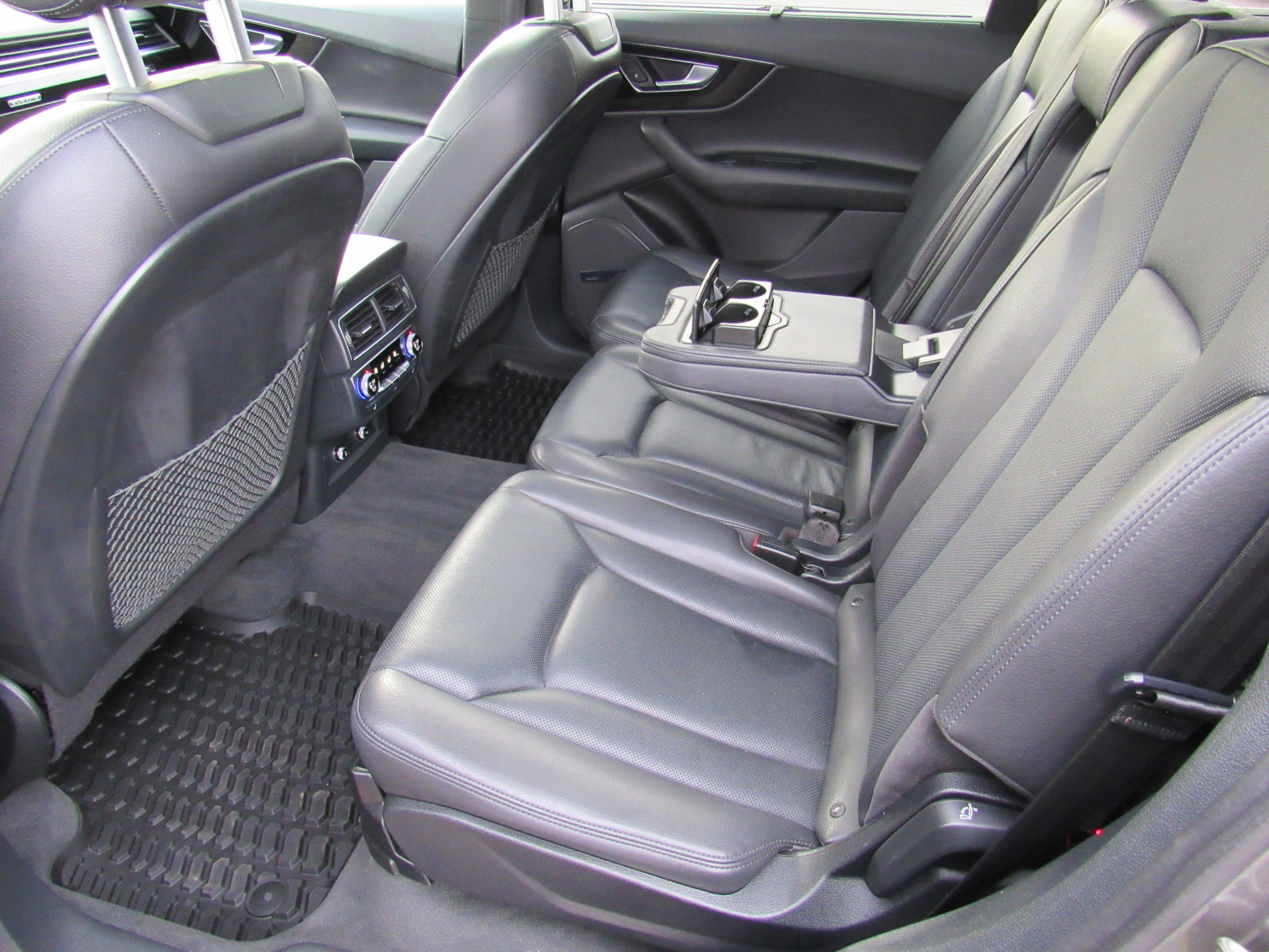 Used 2019 Audi Q7 3.0T Prestige image 44