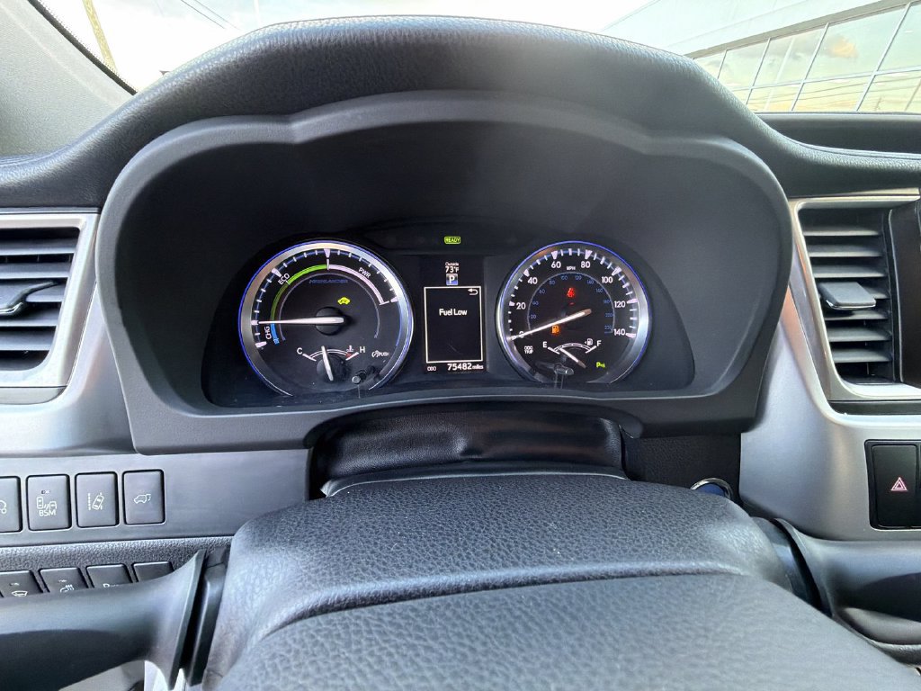 Used 2014 Toyota Highlander Limited Platinum AWD/4WD image 26