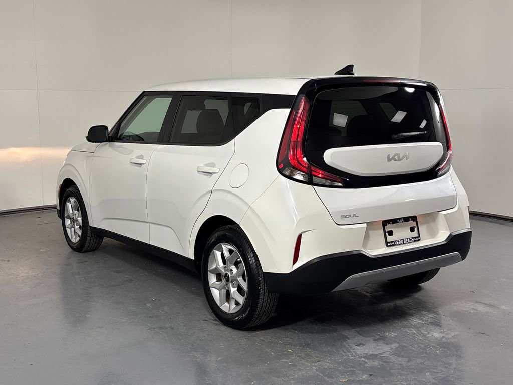 Used 2023 Kia Soul LX w/ Option Group 015 image 4