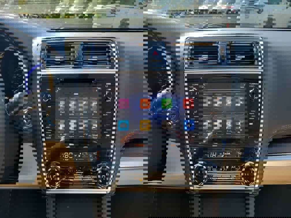 Used 2018 Subaru Legacy 2.5i Limited AWD/4WD image 14