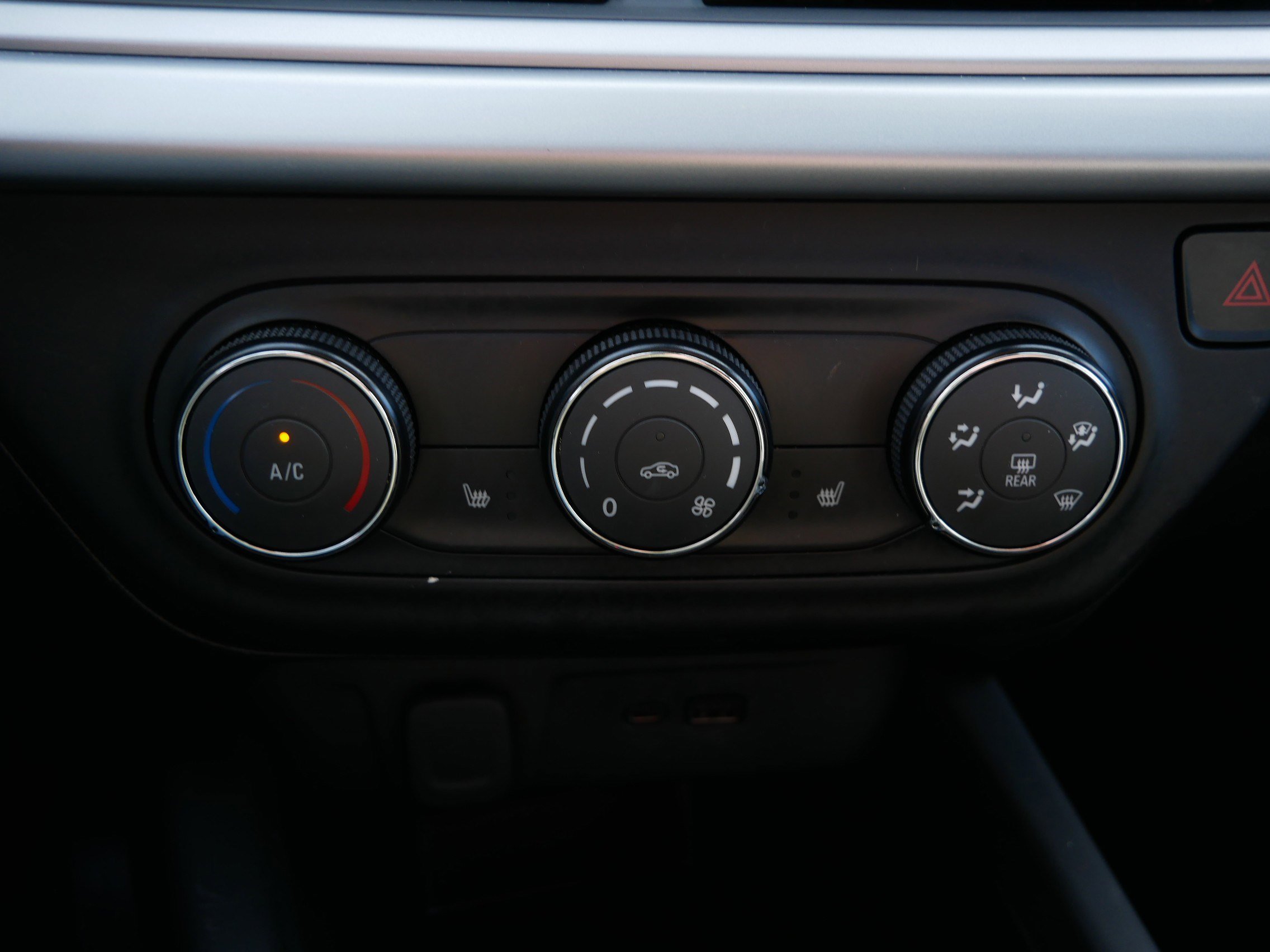 Certified 2024 Chevrolet Trax LS w/ LS Convenience Package image 30