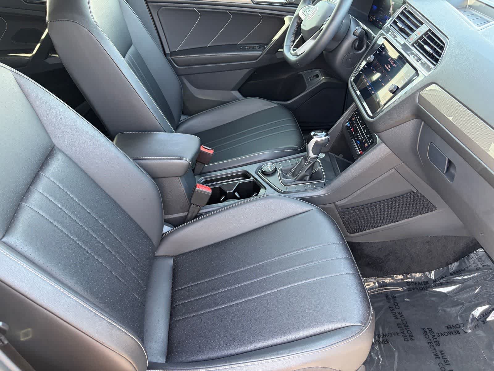 Used 2024 Volkswagen Tiguan Wolfsburg Edition AWD/4WD image 10
