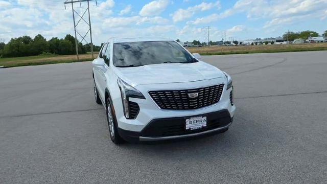 Used 2020 Cadillac XT4 Premium Luxury AWD/4WD image 2