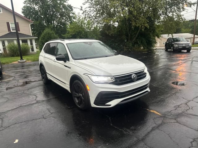 Used 2023 Volkswagen Tiguan SE R-Line