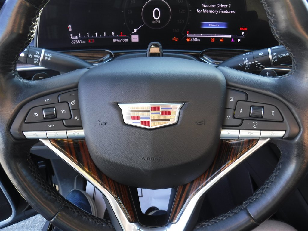 Used 2023 Cadillac Escalade Premium Luxury image 18