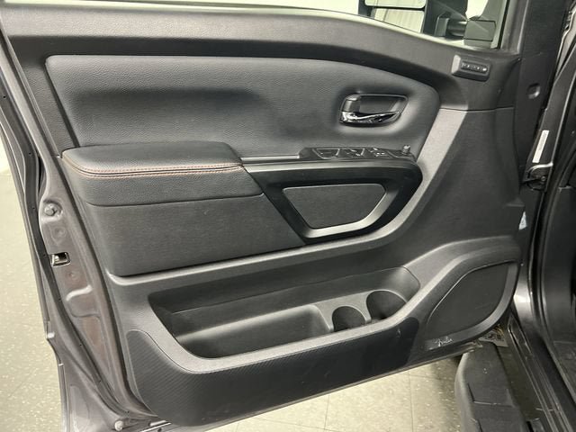Used 2024 Nissan Titan PRO-4X w/ Pro-4x Convenience Package AWD/4WD image 23