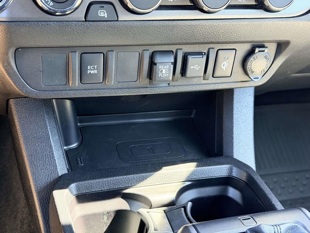 Certified 2023 Toyota Tacoma TRD Off-Road image 6