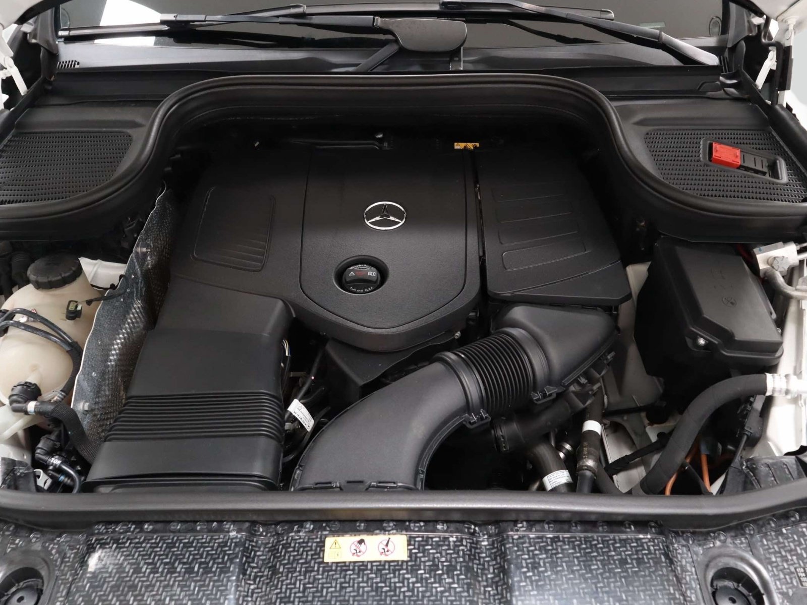 Used 2024 Mercedes-Benz GLE 350 4MATIC image 10