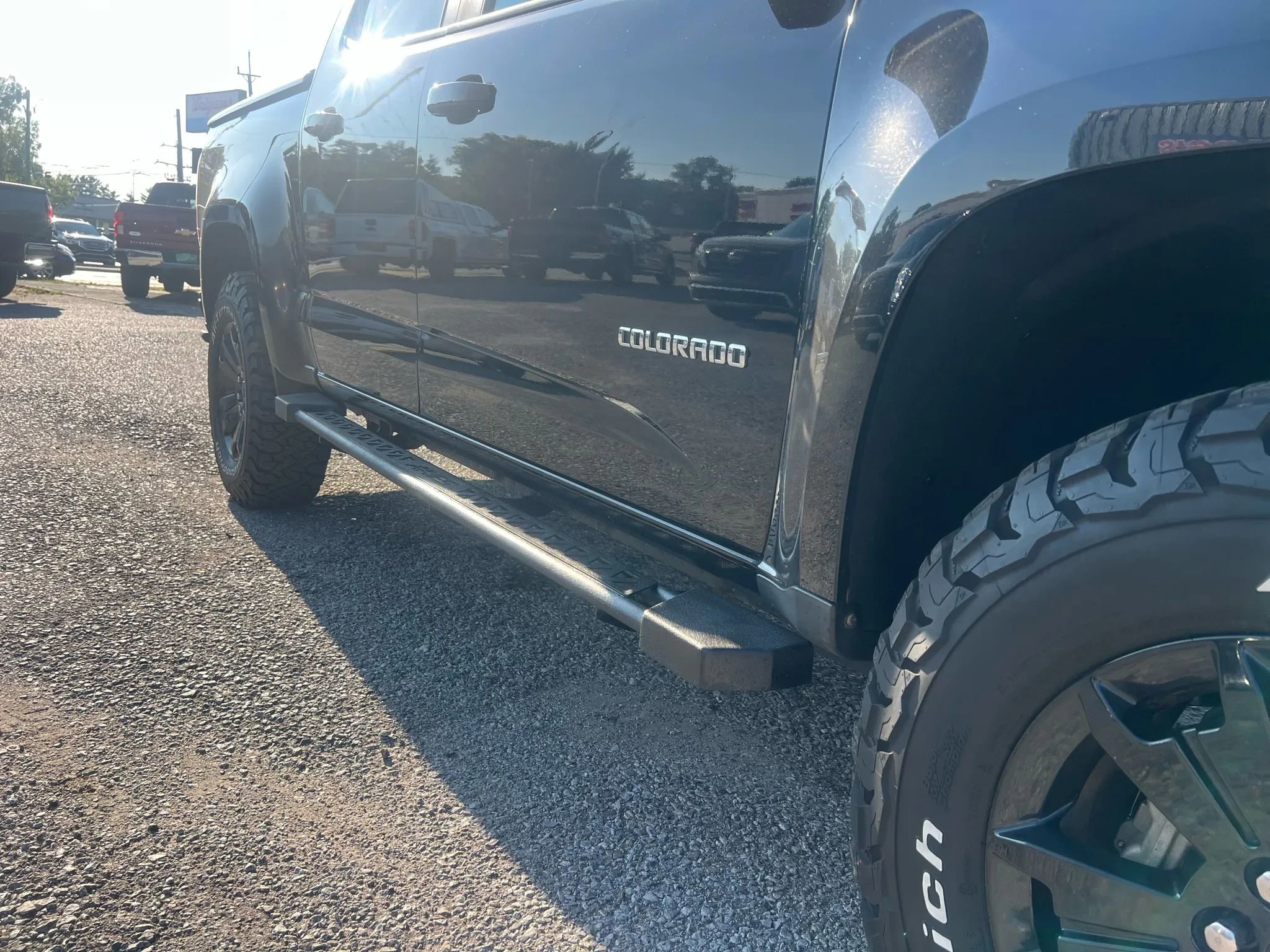 Used 2017 Chevrolet Colorado Z71 w/ Z71 Midnight Edition image 8