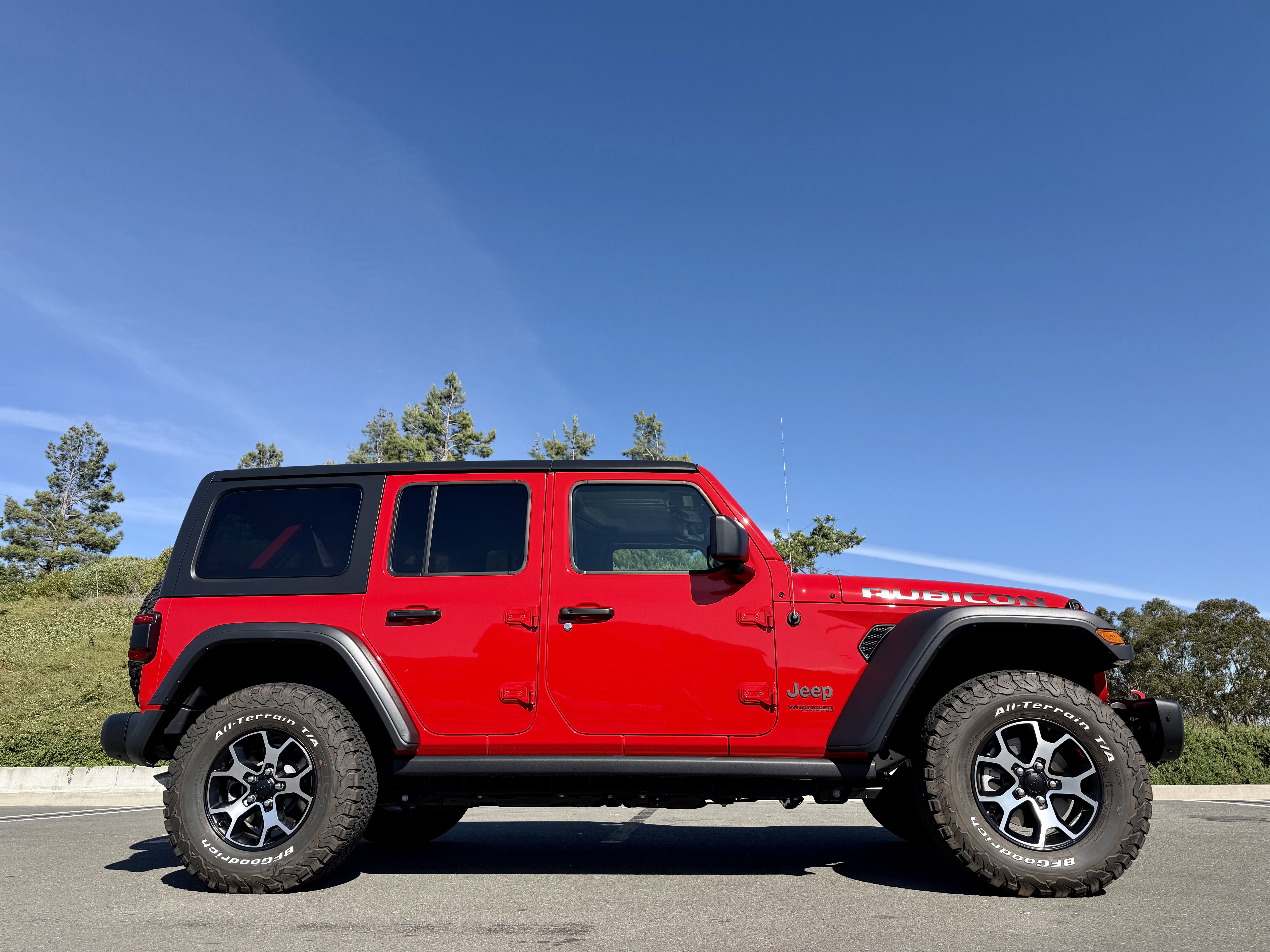 Used 2021 Jeep Wrangler Unlimited Rubicon AWD/4WD image 9