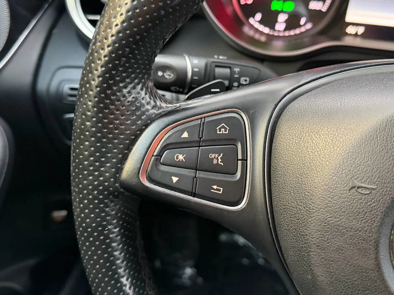 Used 2016 Mercedes-Benz GLC 300 GLC 300 4MATIC AWD 4dr SUV image 21