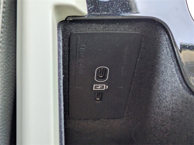 Used 2022 Volvo XC60 B5 Momentum w/ Advanced Package image 24