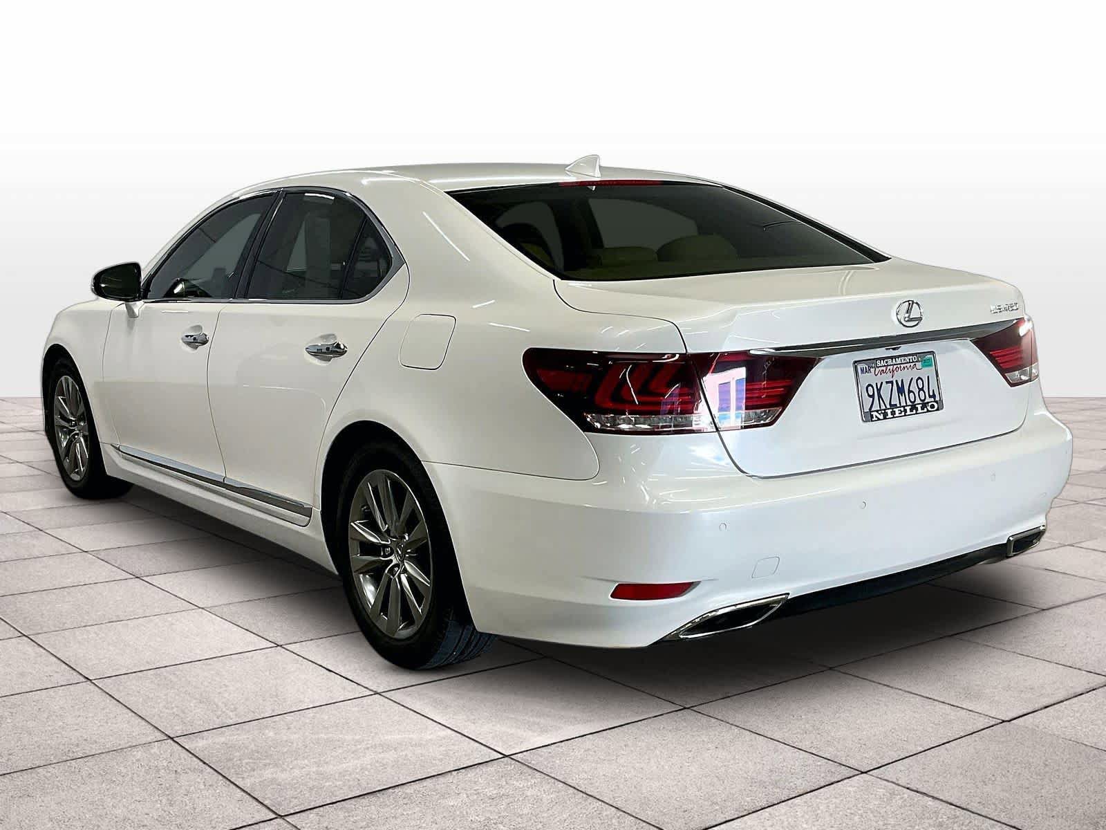 Used 2014 Lexus LS 460 w/ Comfort Package image 13