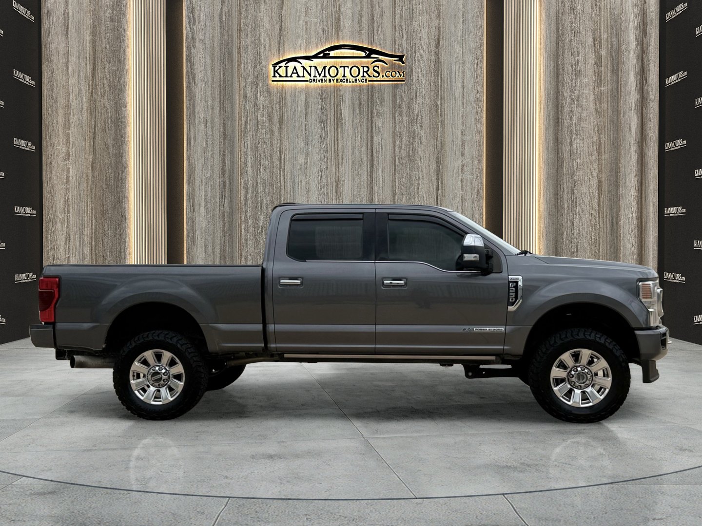 Used 2022 Ford F250 Platinum AWD/4WD image 8