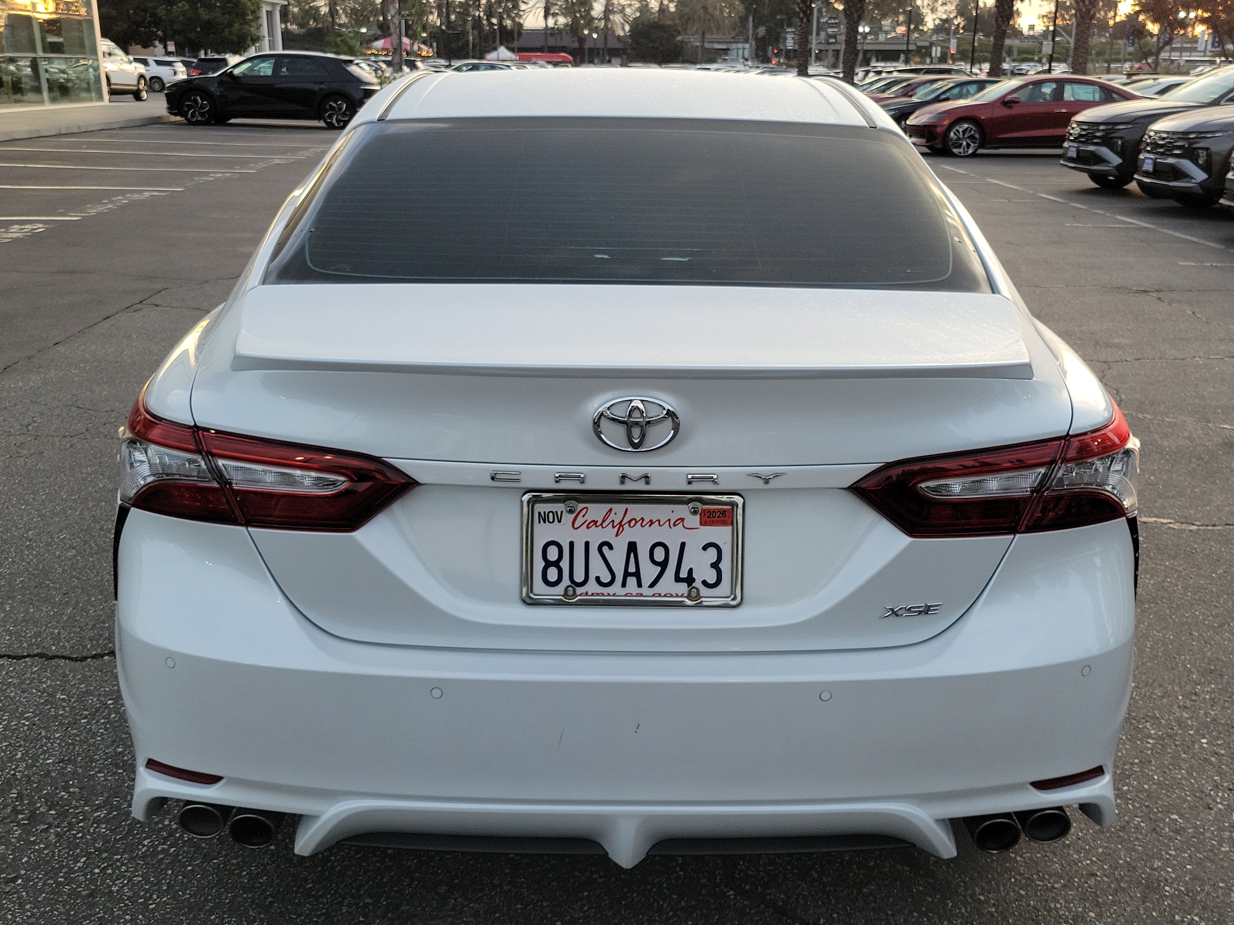 Used 2018 Toyota Camry XSE image 19