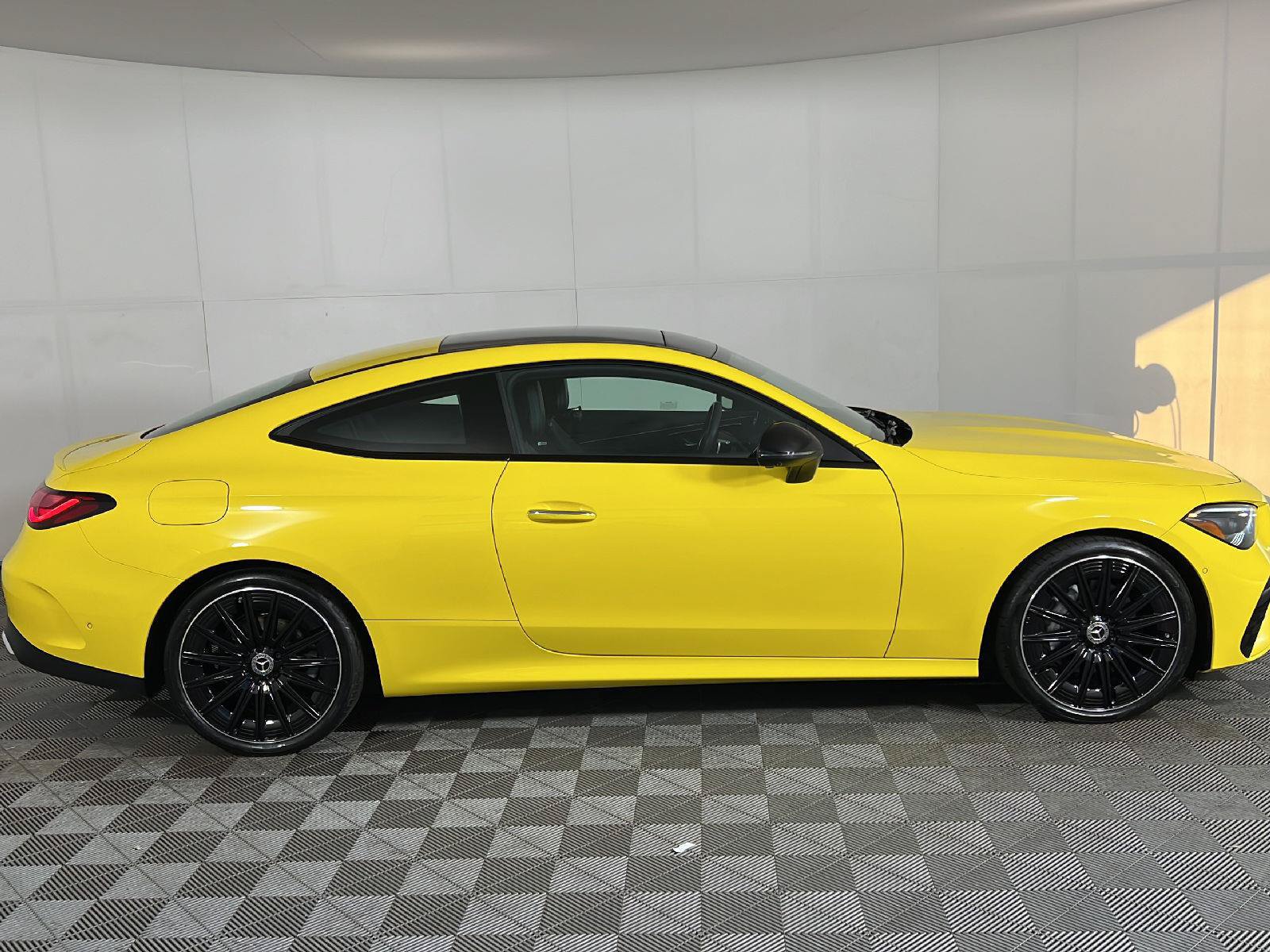 Certified 2026 Mercedes-Benz CLE 300 4MATIC Coupe image 3