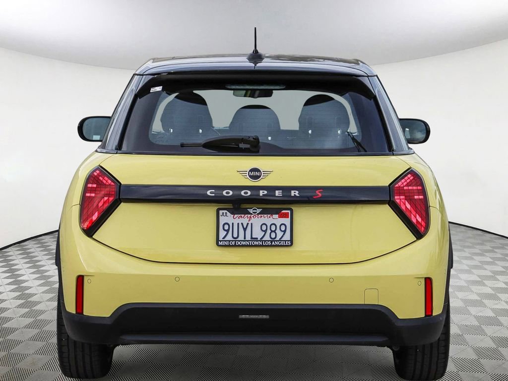 Used 2025 MINI Cooper S FWD image 7