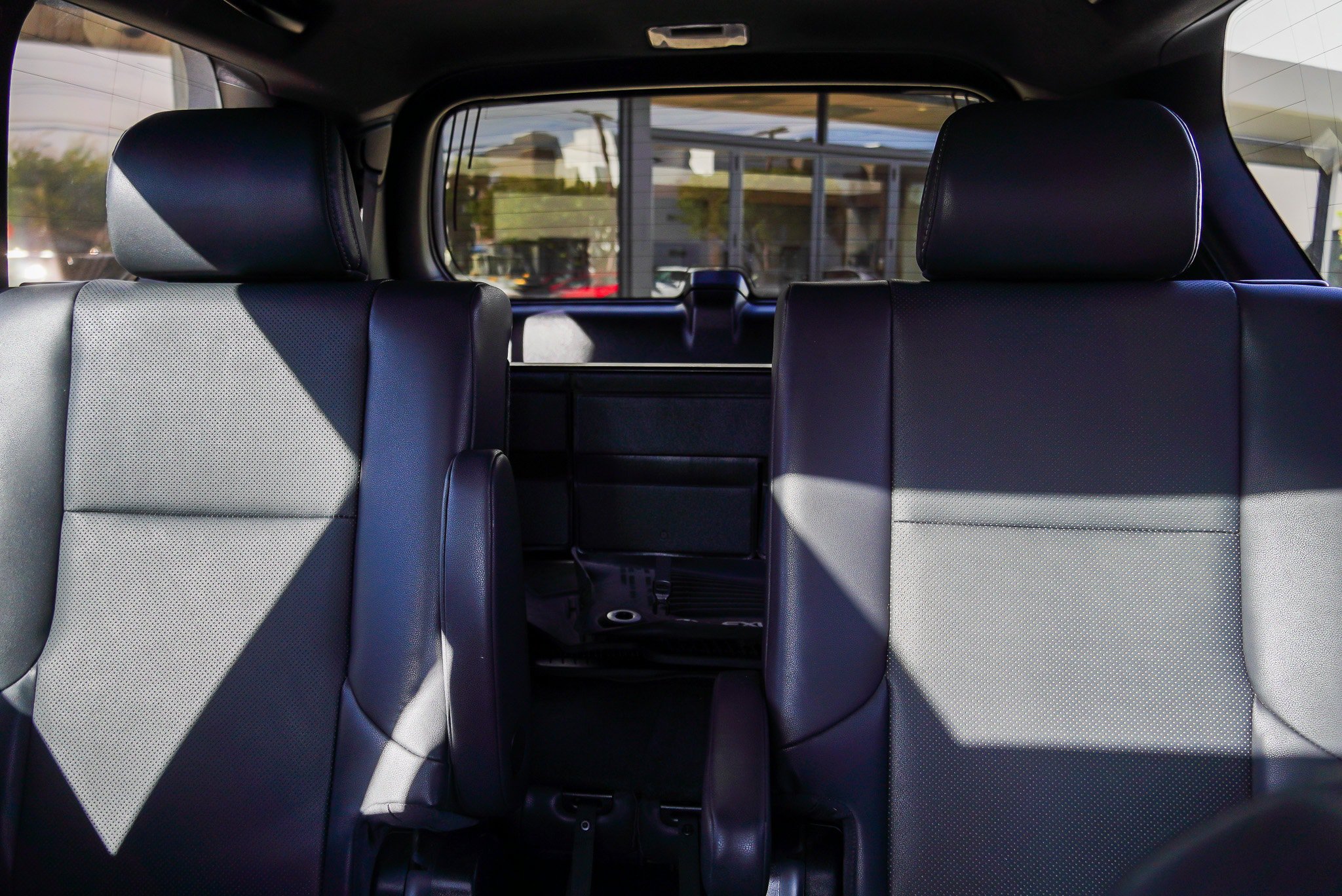 Used 2023 Lexus GX 460 Premium w/ Accessory Package AWD/4WD image 24