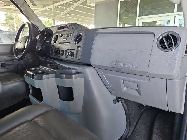 Used 2014 Ford E-250 and Econoline 250 w/ Power Group RWD image 25
