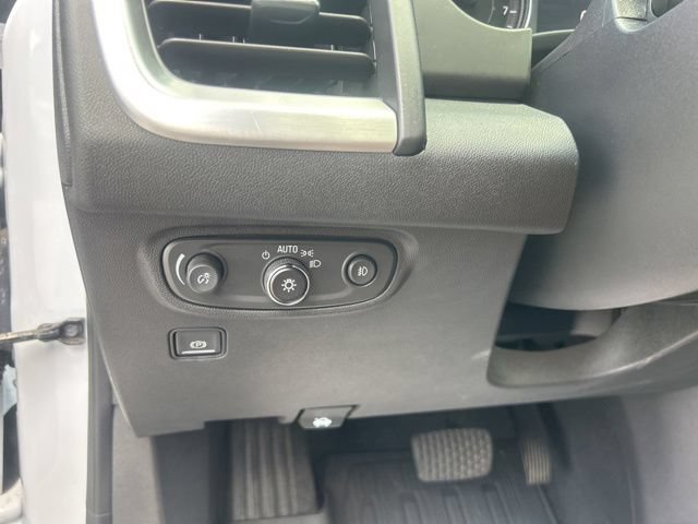 Used 2020 GMC Terrain SLT w/ Preferred Package FWD image 18