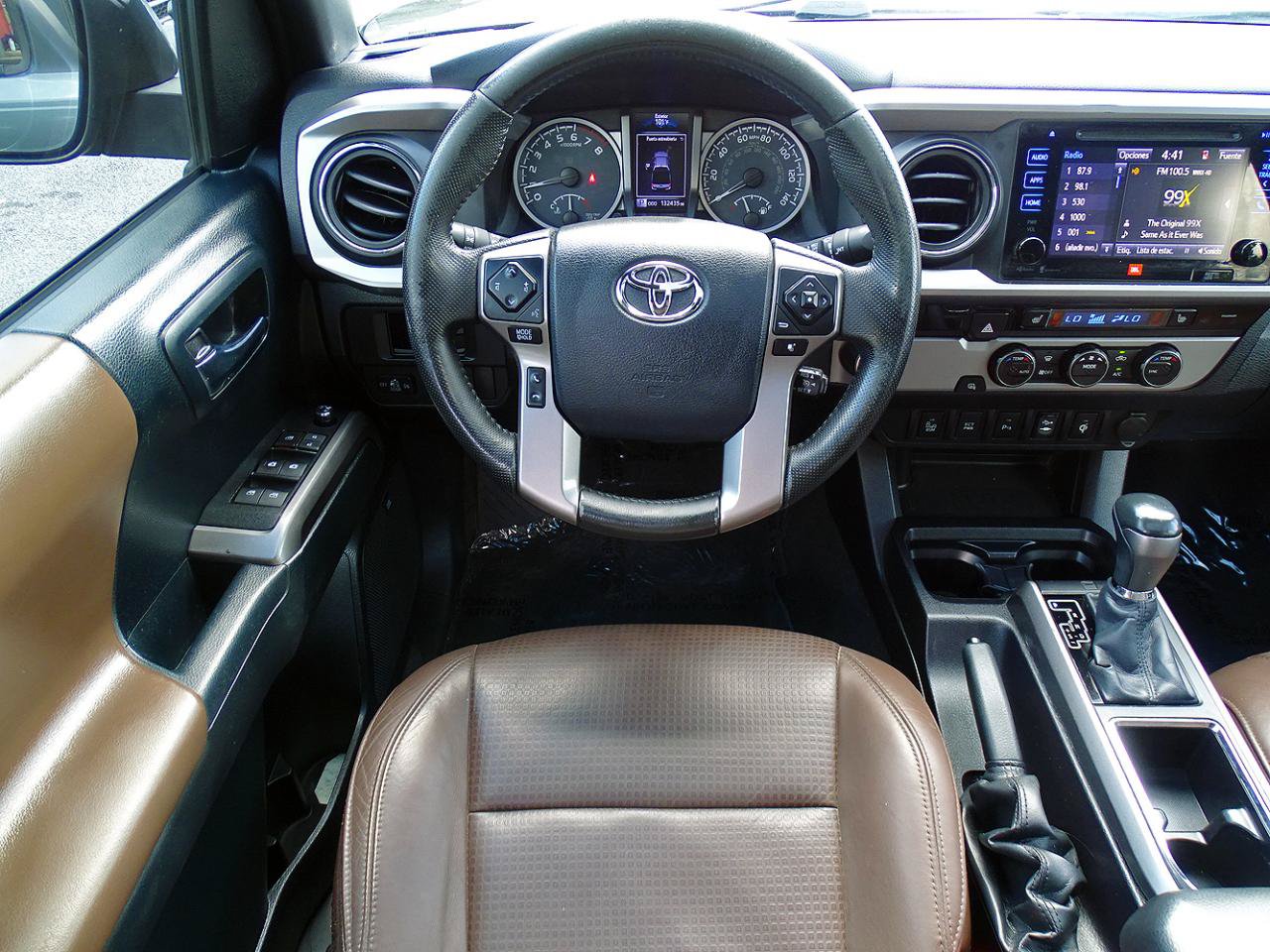 Used 2016 Toyota Tacoma Limited w/ Towing Package RWD image 34