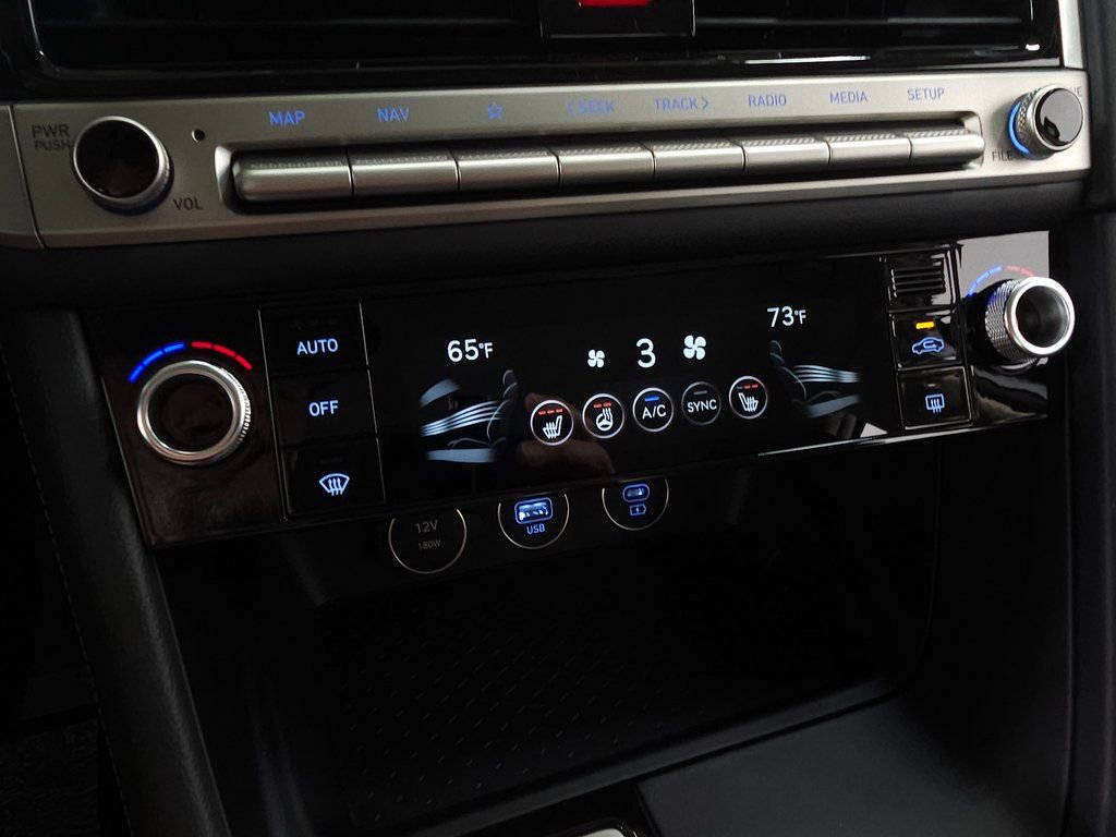 New 2025 Genesis G70 2.5T image 19