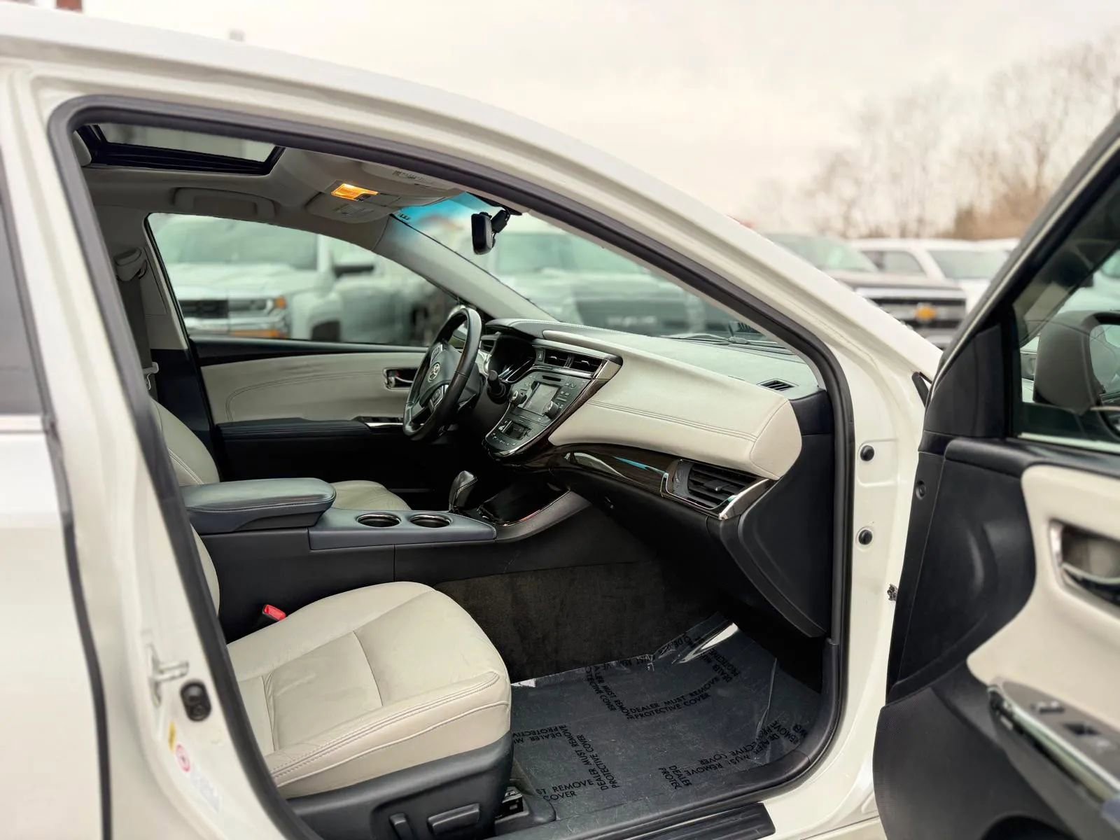 Used 2013 Toyota Avalon XLE Touring image 19