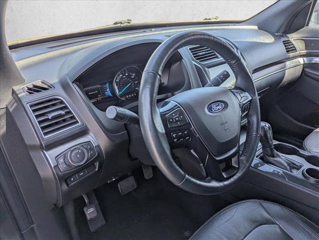 Used 2019 Ford Explorer Limited w/ Class III Trailer Tow Package FWD image 11