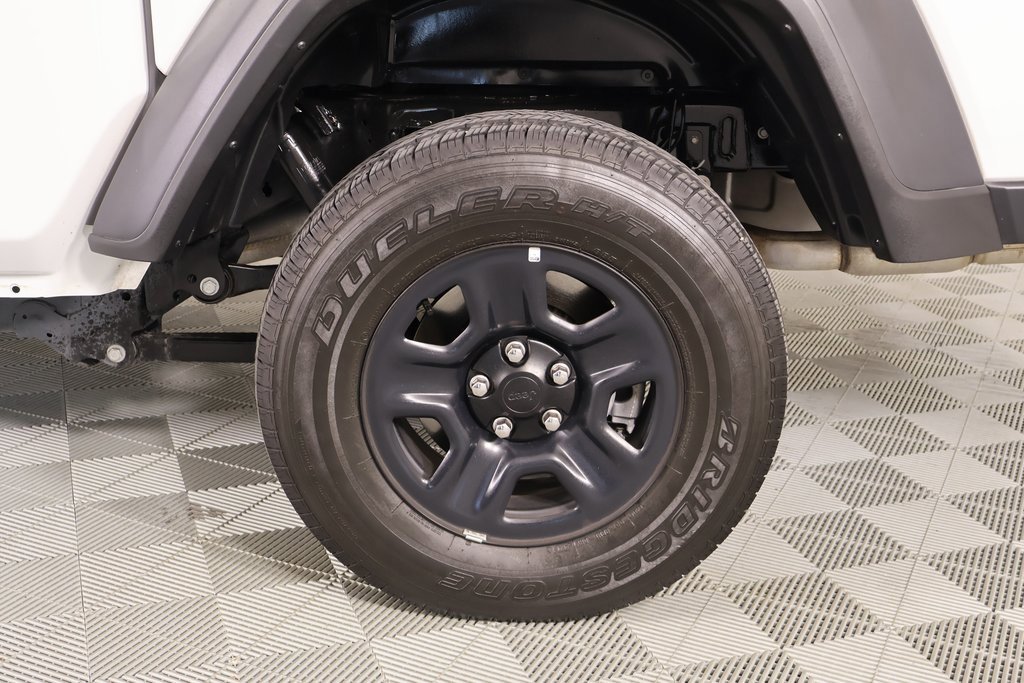 Used 2024 Jeep Gladiator Sport image 17