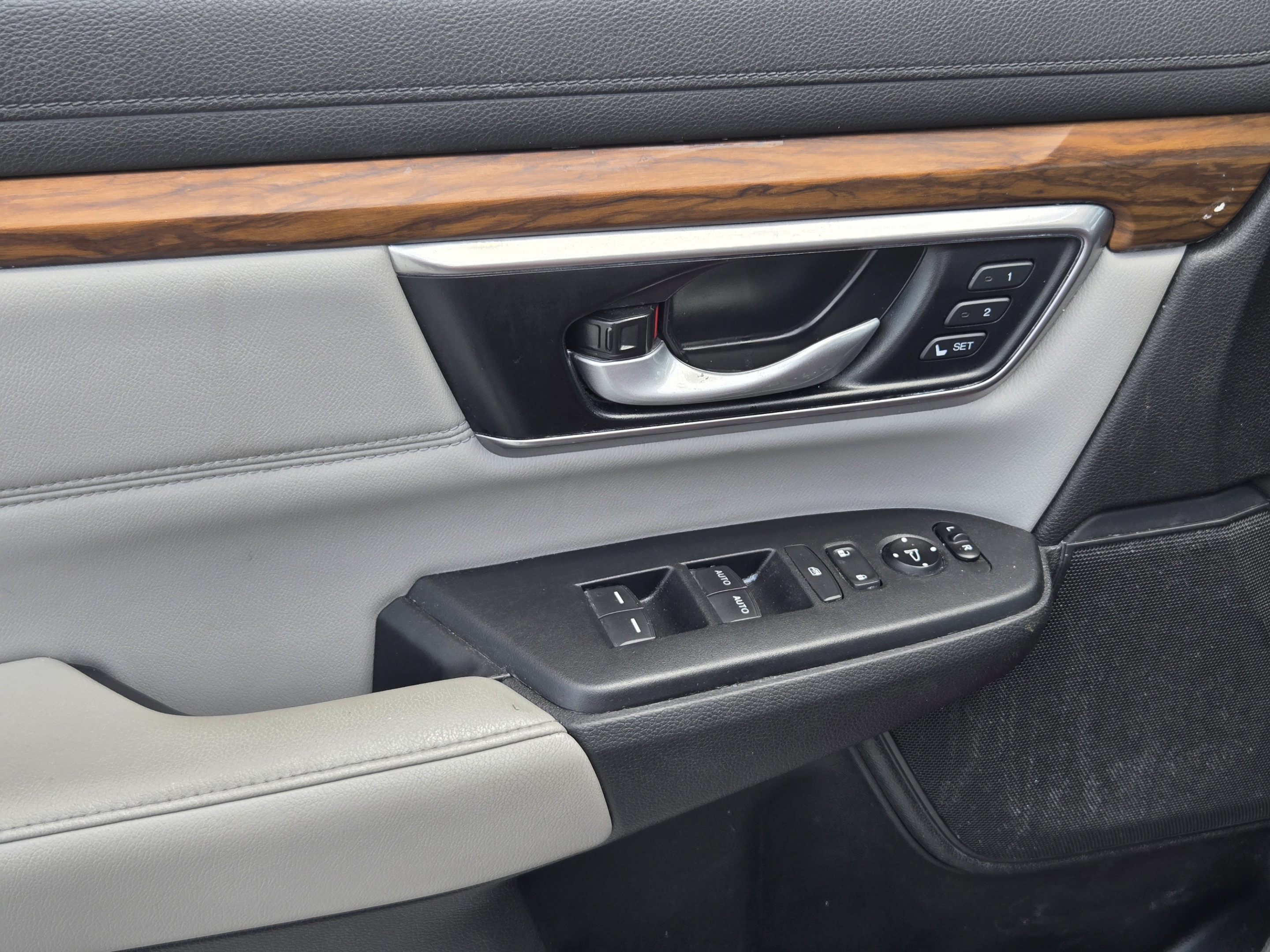 Used 2021 Honda CR-V EX-L image 13