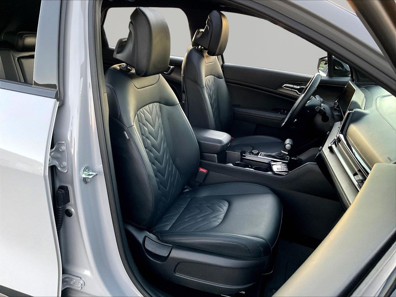 Used 2023 Kia Sportage X-Line w/ X-Line Premium Package AWD/4WD image 28