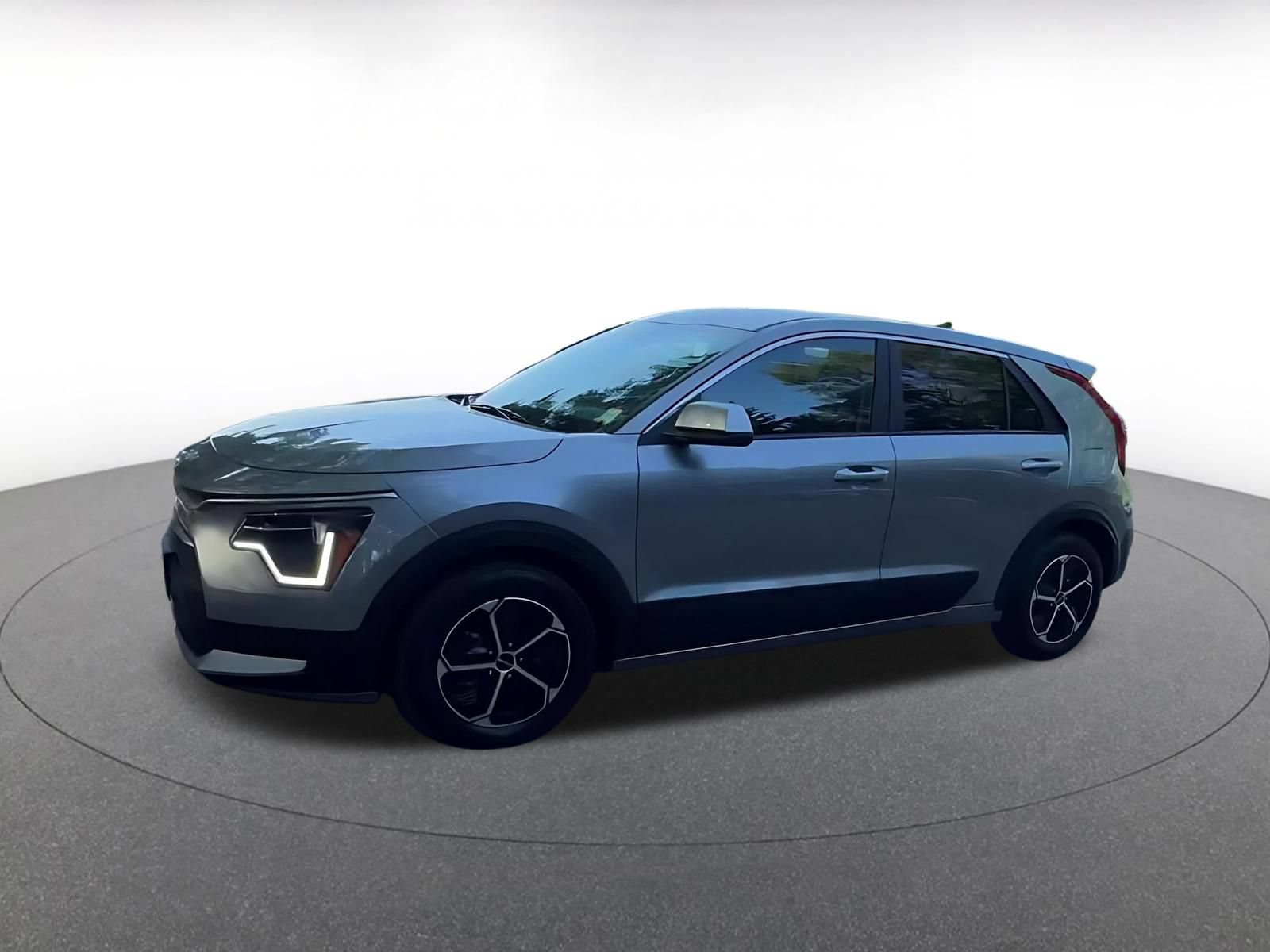 Used 2026 Kia Niro LX FWD image 8