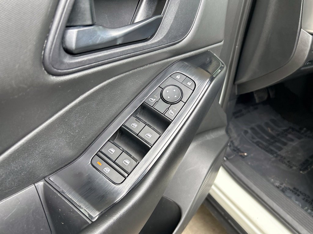 Used 2024 Nissan Rogue S AWD/4WD image 38