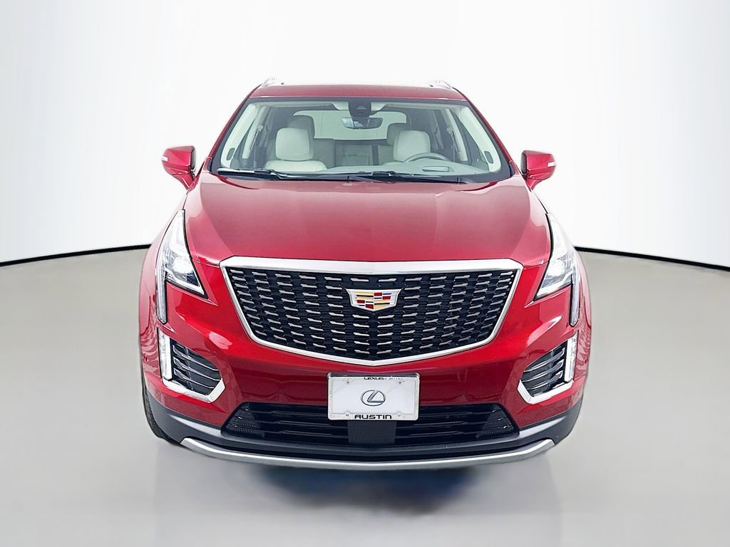 Used 2025 Cadillac XT5 Premium Luxury w/ Technology Package image 2